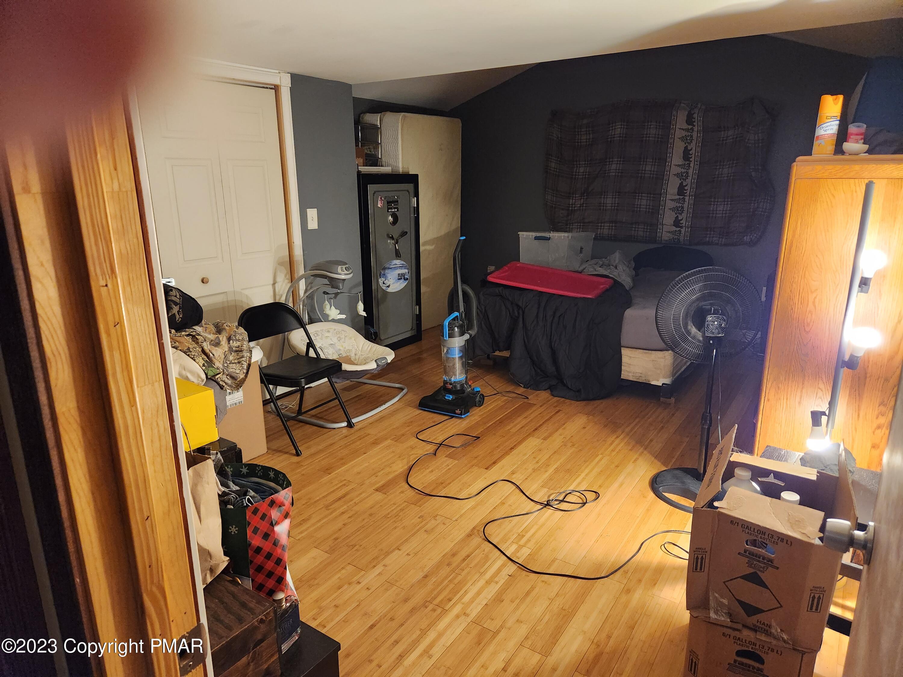 218 Mallard Lane Bushkill, PA 18324 - Photo 8 of 14 a room with gym equipment