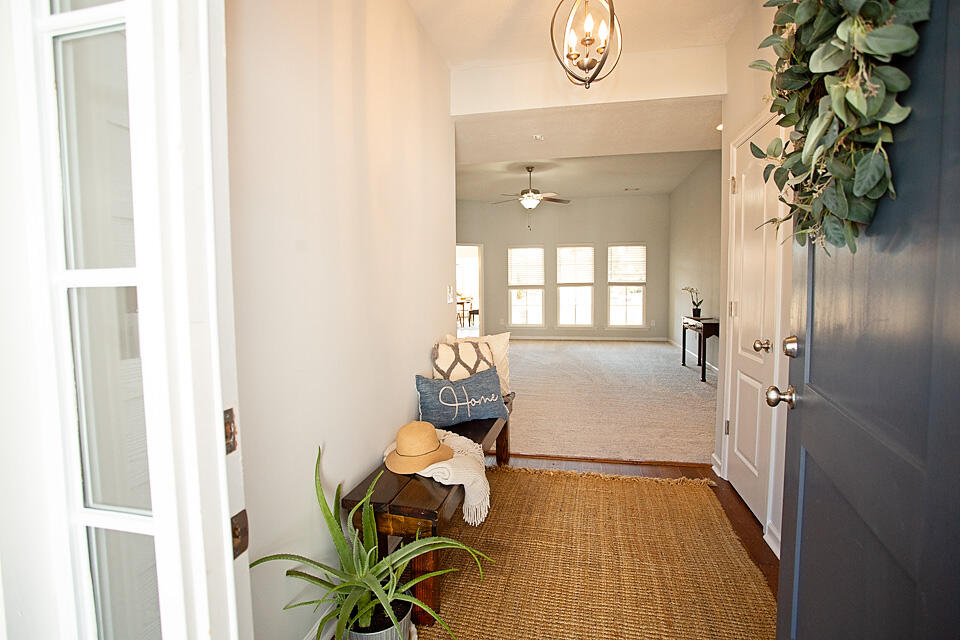 808 Fenwick Court Grovetown, GA 30813 - Photo 9 of 29 Foyer 2