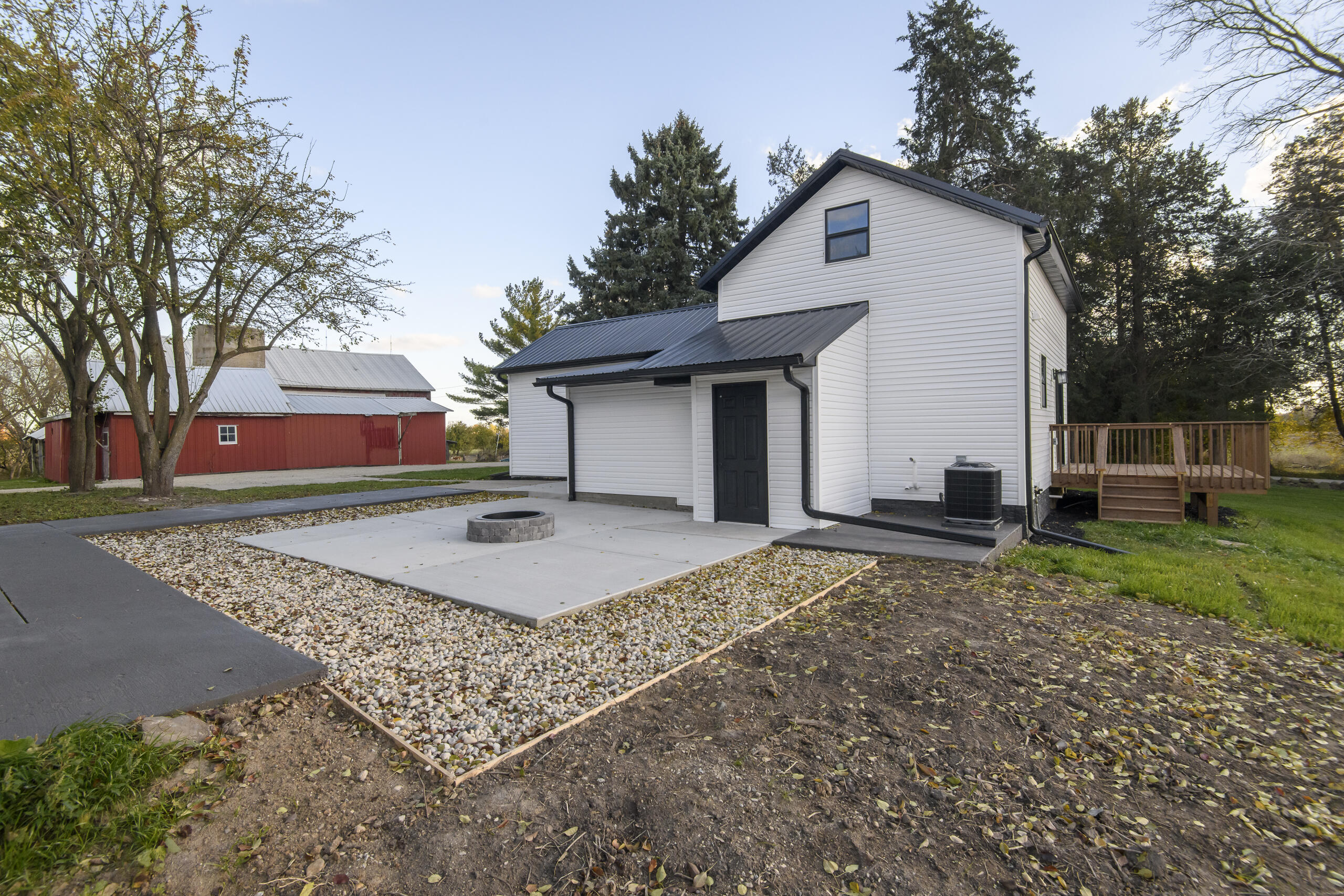 W3476 Ranch Road Farmington, WI 53094 - Photo 8 of 27 W3476 Ranch Rd-16