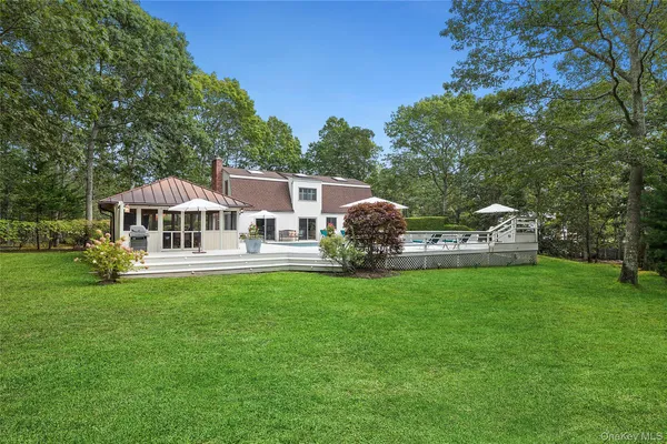 $2,795,000 | 11 Sandown Court, Wainscott, NY 11975