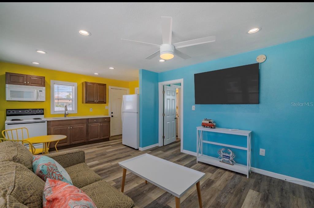 13343 Gulf Boulevard, Unit 14 Madeira Beach, FL 33708 - Photo 12 of 33
