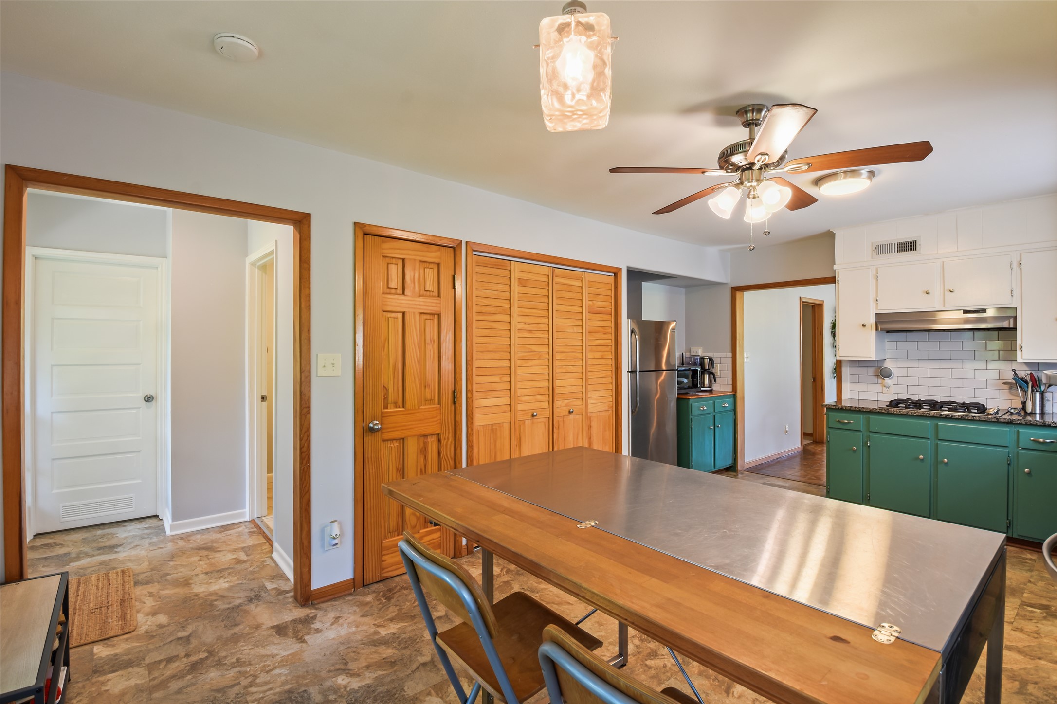 528 Old McDade Road Elgin, TX 78621 - Photo 15 of 40