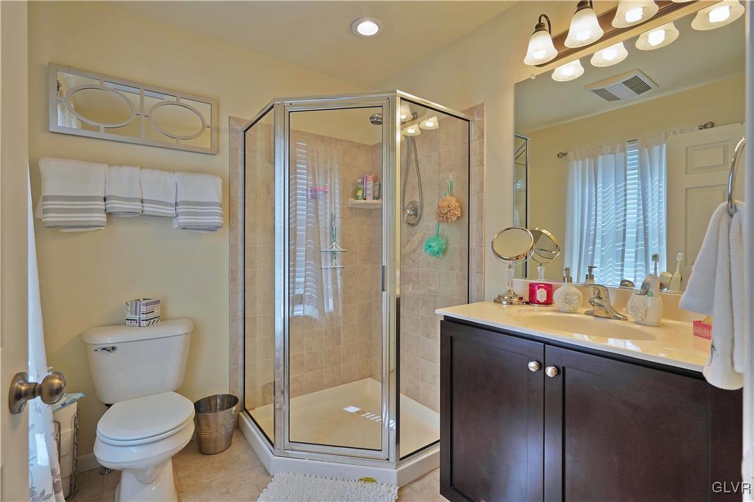 2240 Rising Hill Road Whitehall, PA 18052 - Photo 15 of 26 Gallery Image 15