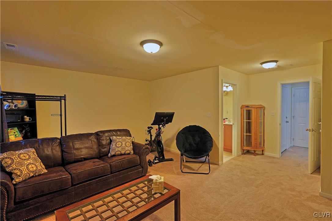 2240 Rising Hill Road Whitehall, PA 18052 - Photo 20 of 26 Gallery Image 20