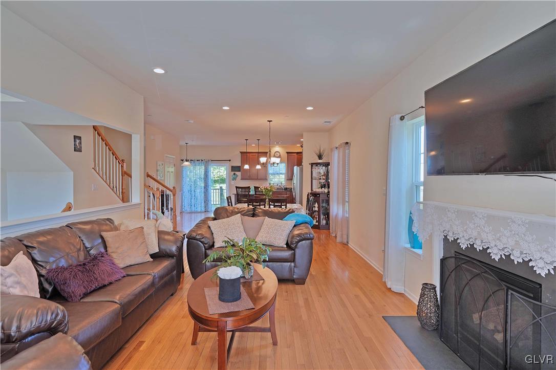 2240 Rising Hill Road Whitehall, PA 18052 - Photo 5 of 26 Gallery Image 5