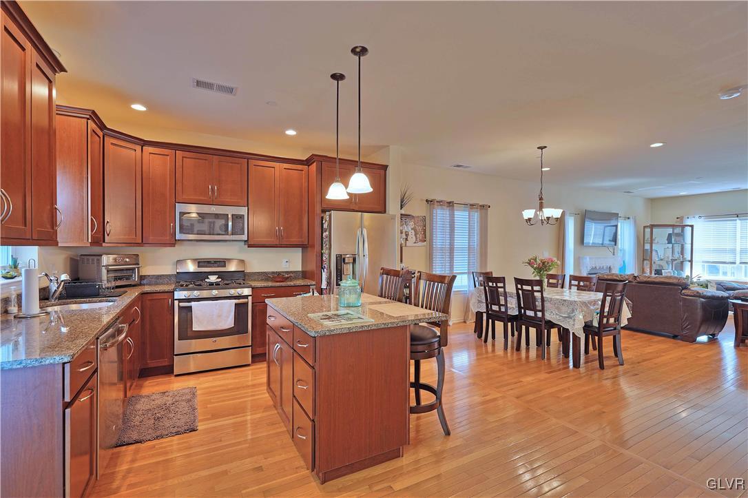 2240 Rising Hill Road Whitehall, PA 18052 - Photo 8 of 26 Gallery Image 8