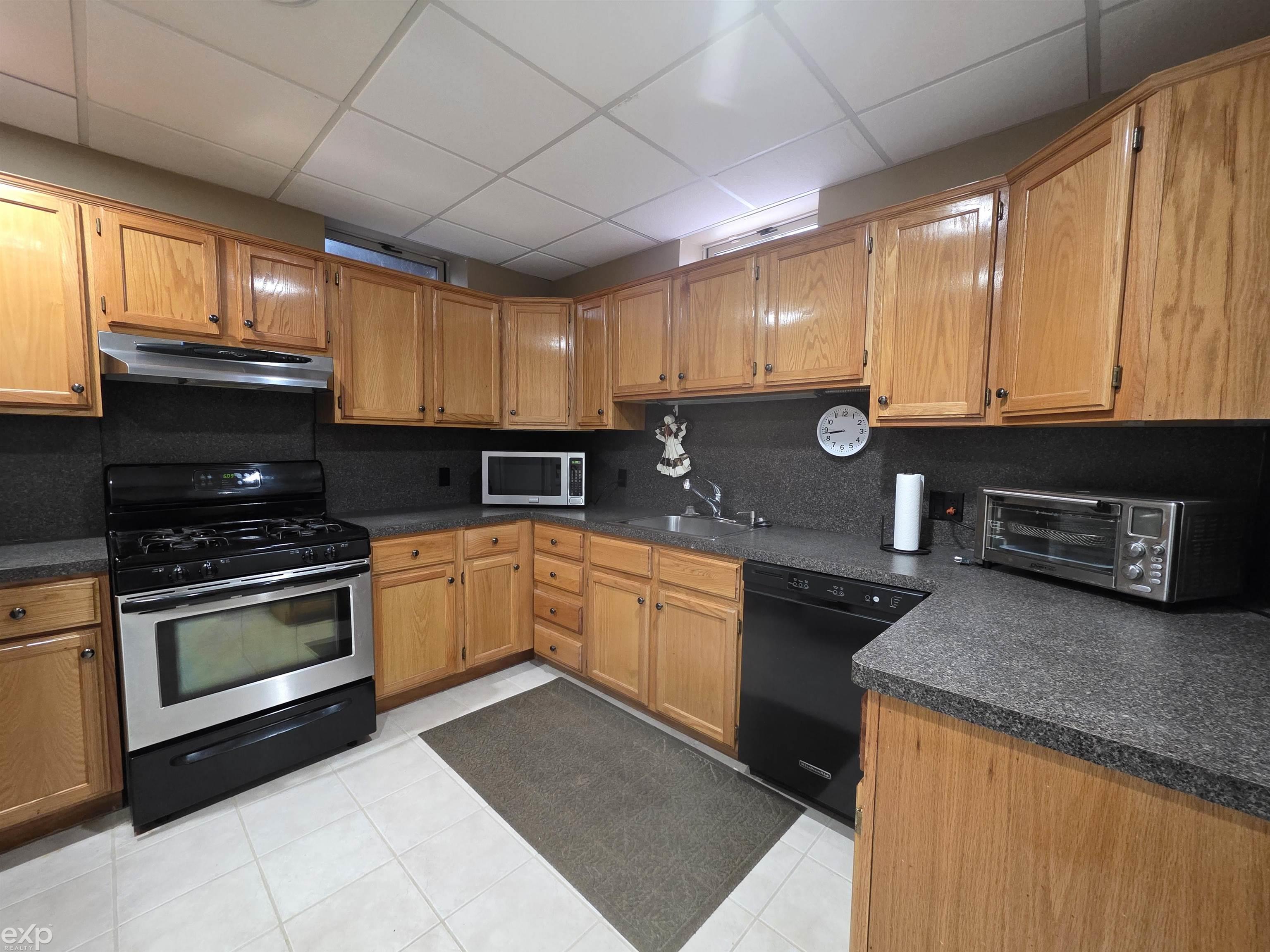 53203 Foss Road Macomb, MI 48042 - Photo 49 of 72