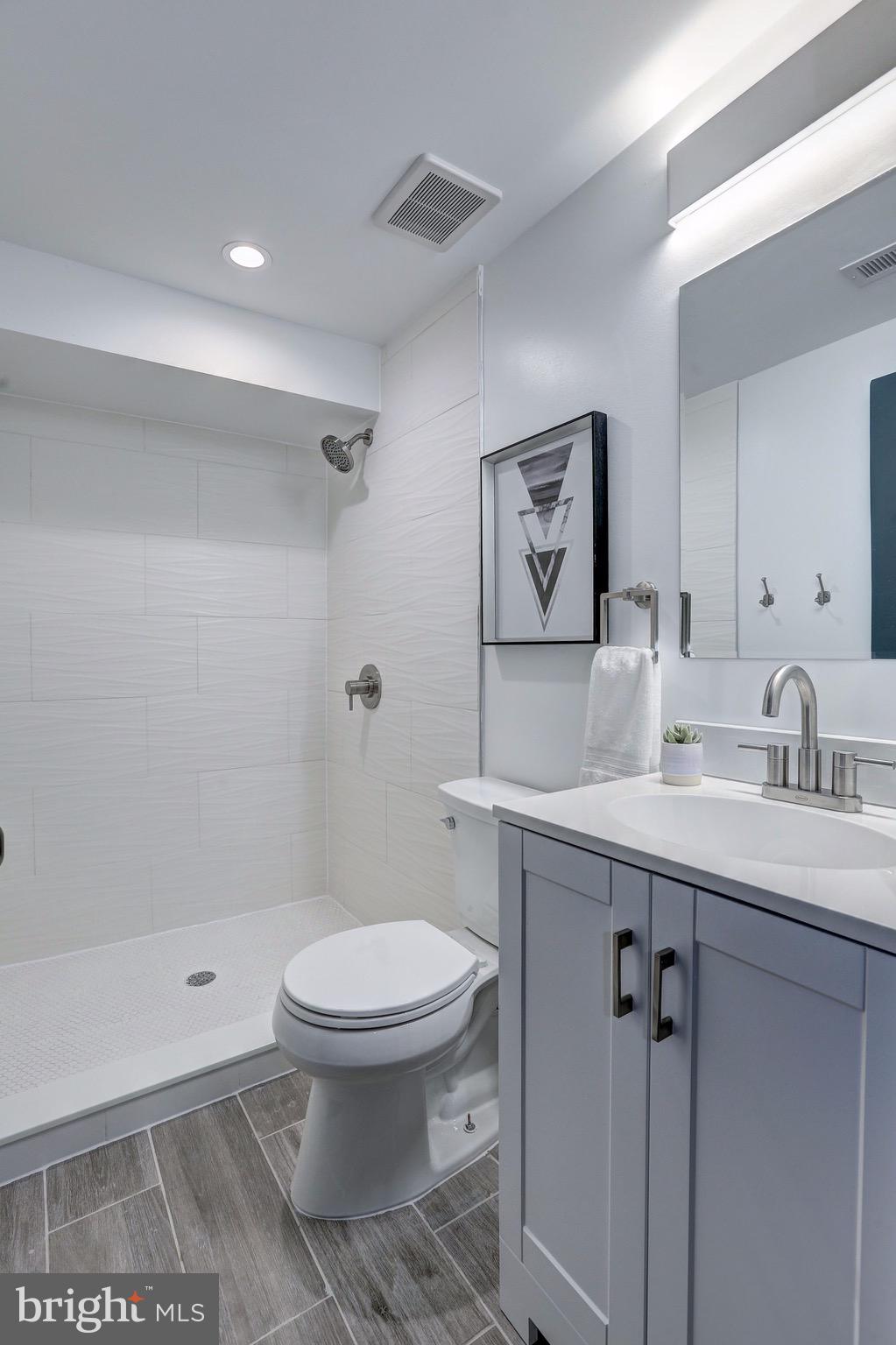 1817 E Street Northeast Washington, DC 20002 - Photo 64 of 66 Bath