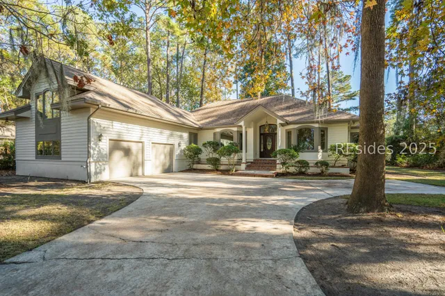 $899,000 | 49 Winding Oak Drive, Okatie, SC 29909