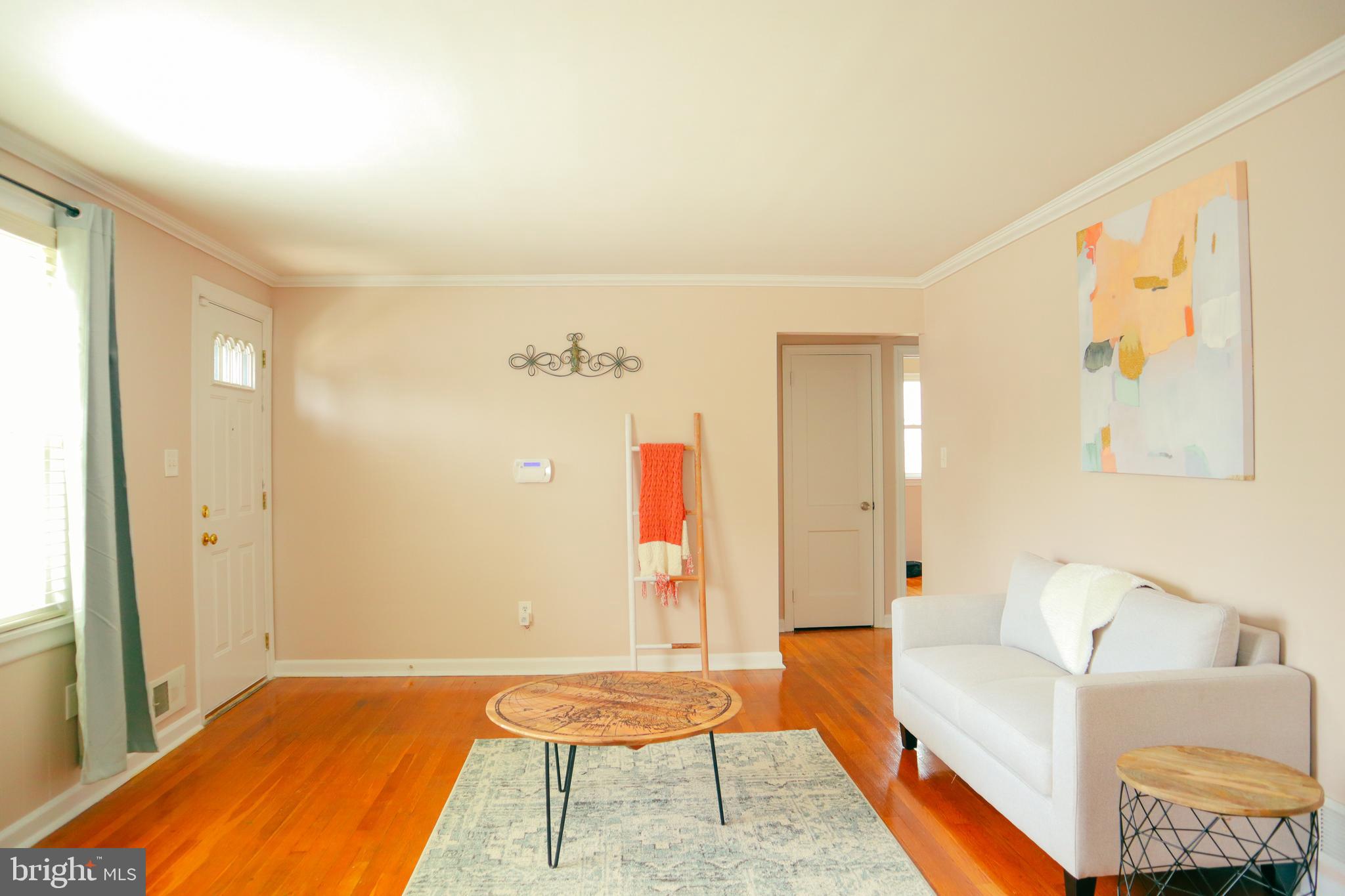 3517 Everton Street Silver Spring, MD 20906 - Photo 5 of 22 Living Room