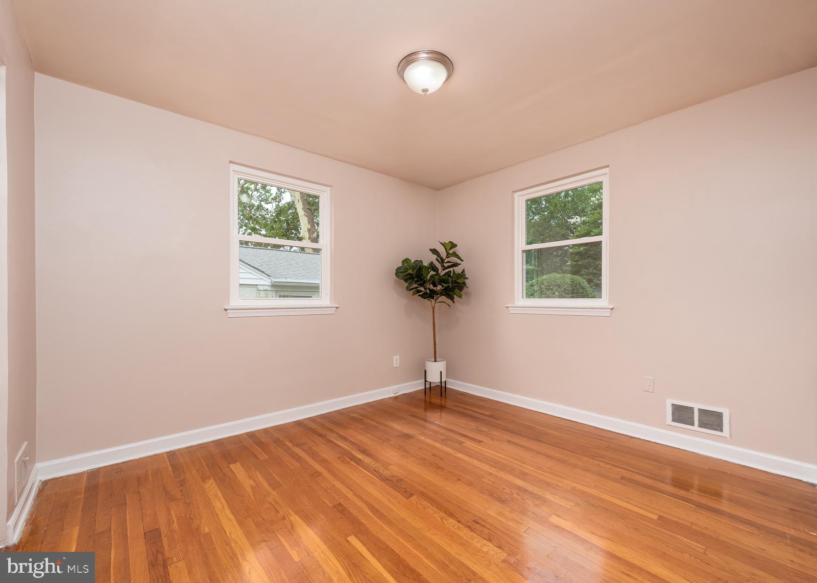 3517 Everton Street Silver Spring, MD 20906 - Photo 10 of 22 Bedroom 2