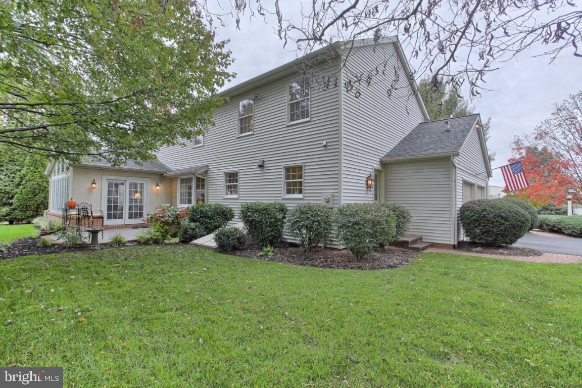 226 Farmstead Lane Lititz, PA 17543 - Photo 8 of 44 Gallery Image 8
