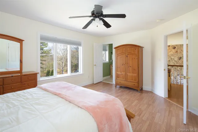 $2,475,000 | 115 Highland Road, Southampton, NY 11968