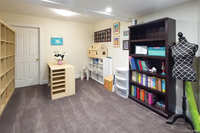 $2,475,000 | 115 Highland Road, Southampton, NY 11968