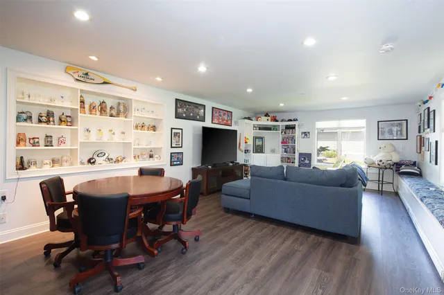 $2,475,000 | 115 Highland Road, Southampton, NY 11968