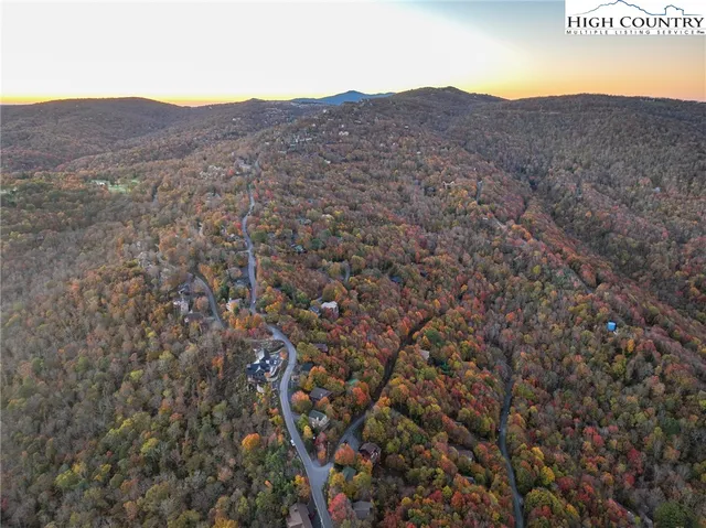 $799,900 | 309 Pinnacle Ridge Road, Beech Mountain, NC 28604