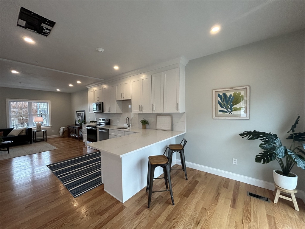 10 Windsor Street, Unit A Worcester, MA 01605 - Photo 6 of 38