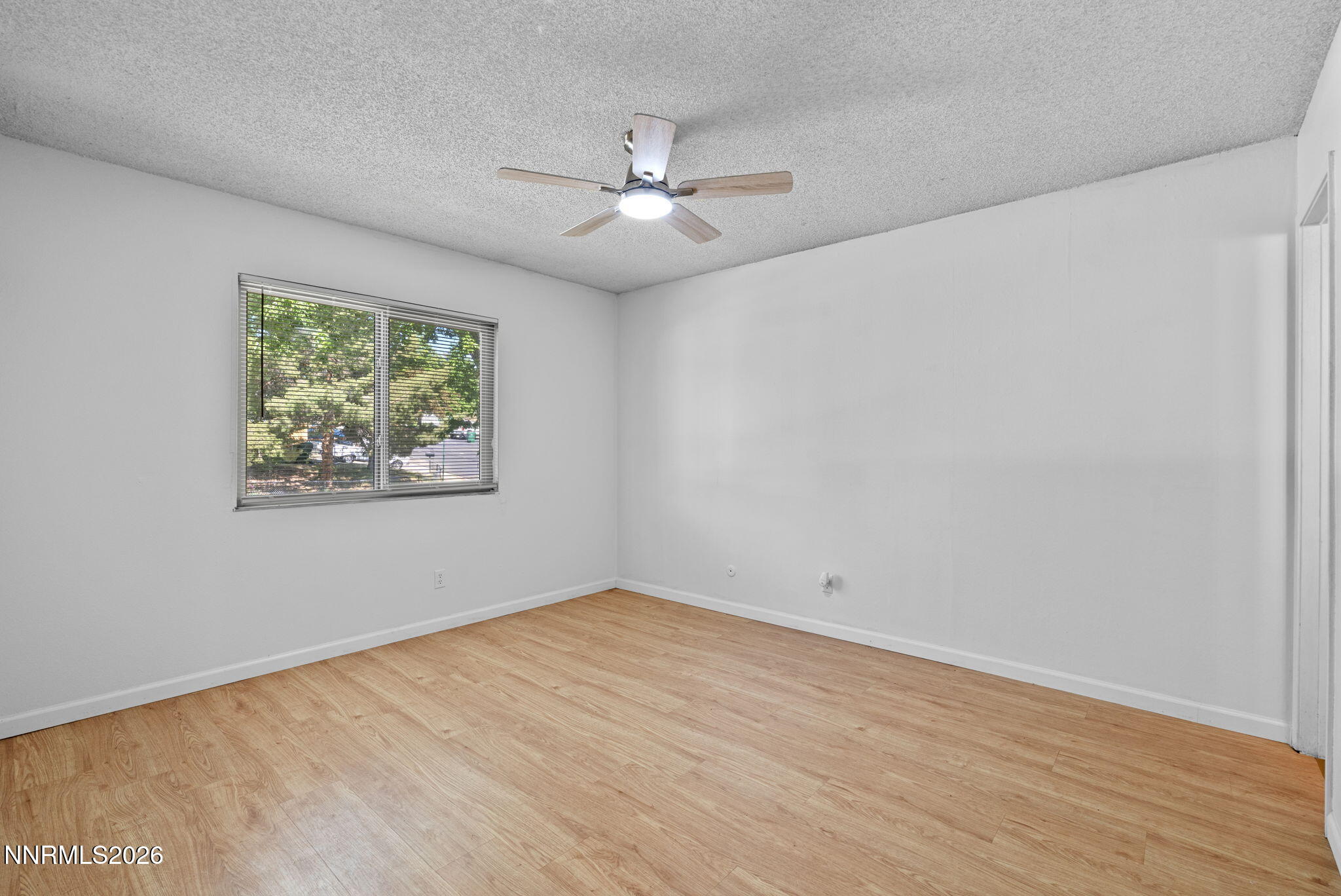 7720 Fowler Avenue Reno, NV 89506 - Photo 13 of 26 18-web-or-mls-DSC00478