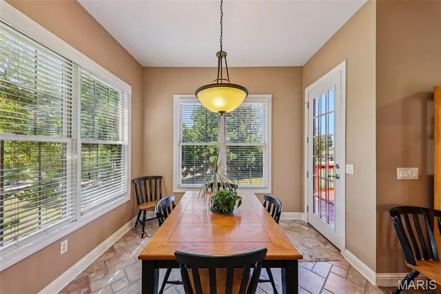 $357,500 | 23250 Eagle Court, Jerseyville, IL 62052