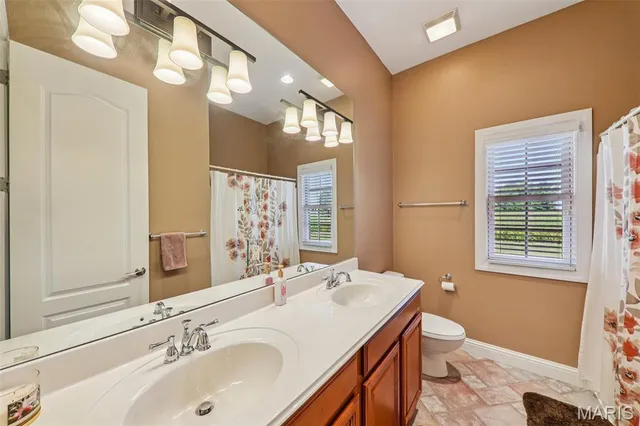 $357,500 | 23250 Eagle Court, Jerseyville, IL 62052