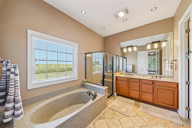 $357,500 | 23250 Eagle Court, Jerseyville, IL 62052