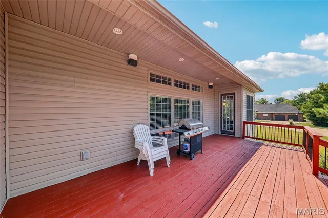 $357,500 | 23250 Eagle Court, Jerseyville, IL 62052