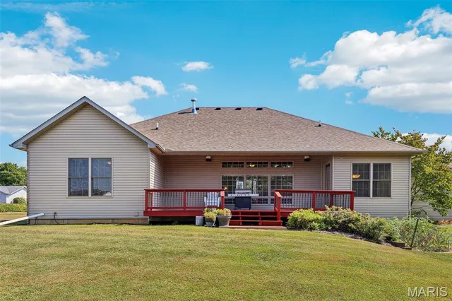 $357,500 | 23250 Eagle Court, Jerseyville, IL 62052