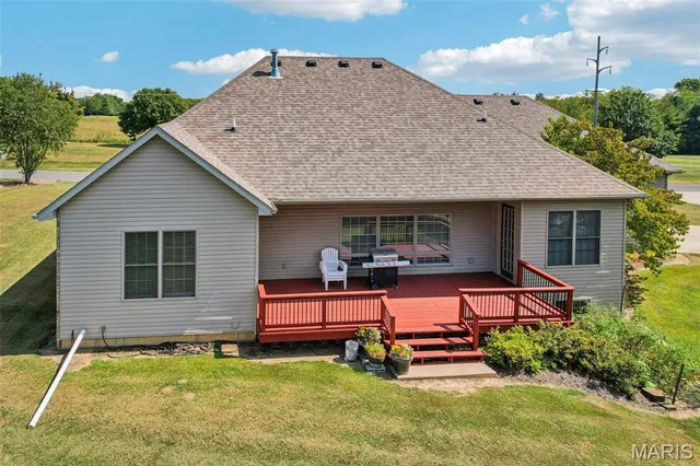 $357,500 | 23250 Eagle Court, Jerseyville, IL 62052