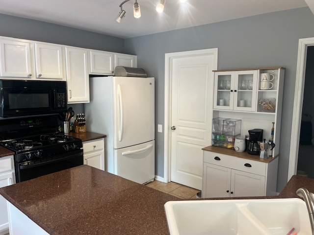1367 Spaulding Road Bartlett, IL 60103 - Photo 12 of 27 Gallery Image 12