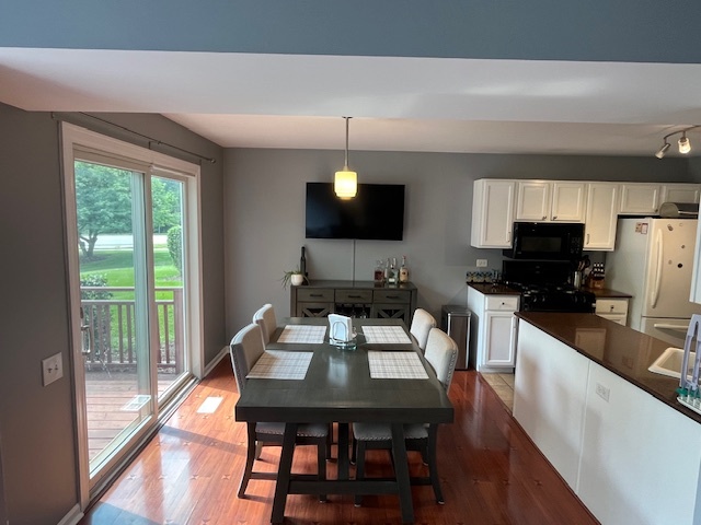 1367 Spaulding Road Bartlett, IL 60103 - Photo 8 of 27 Gallery Image 8