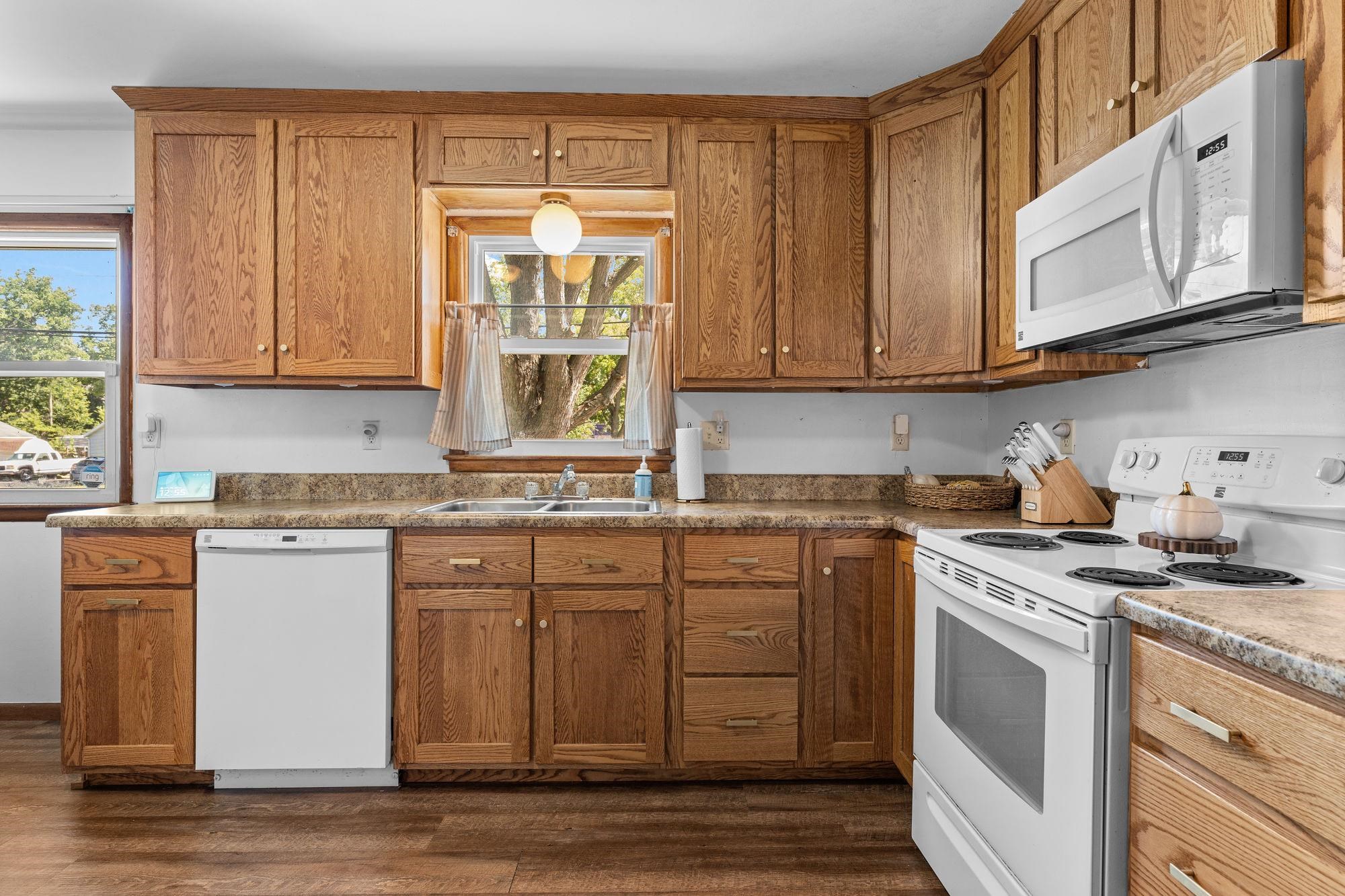 437 North Walnut Street Reedsburg, WI 53959 - Photo 6 of 37 Gallery Image 6