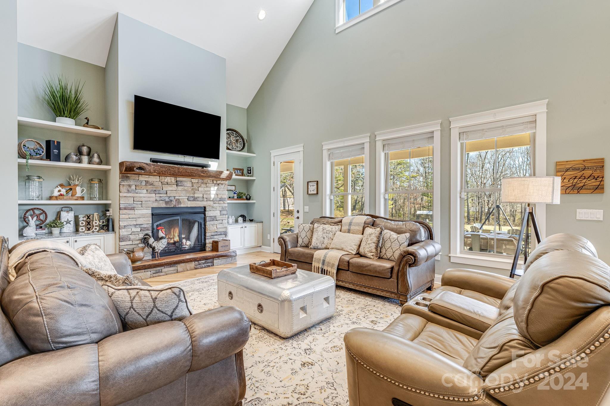 347 Ballenger Road Flat Rock, NC 28731 - Photo 12 of 48 Gallery Image 12
