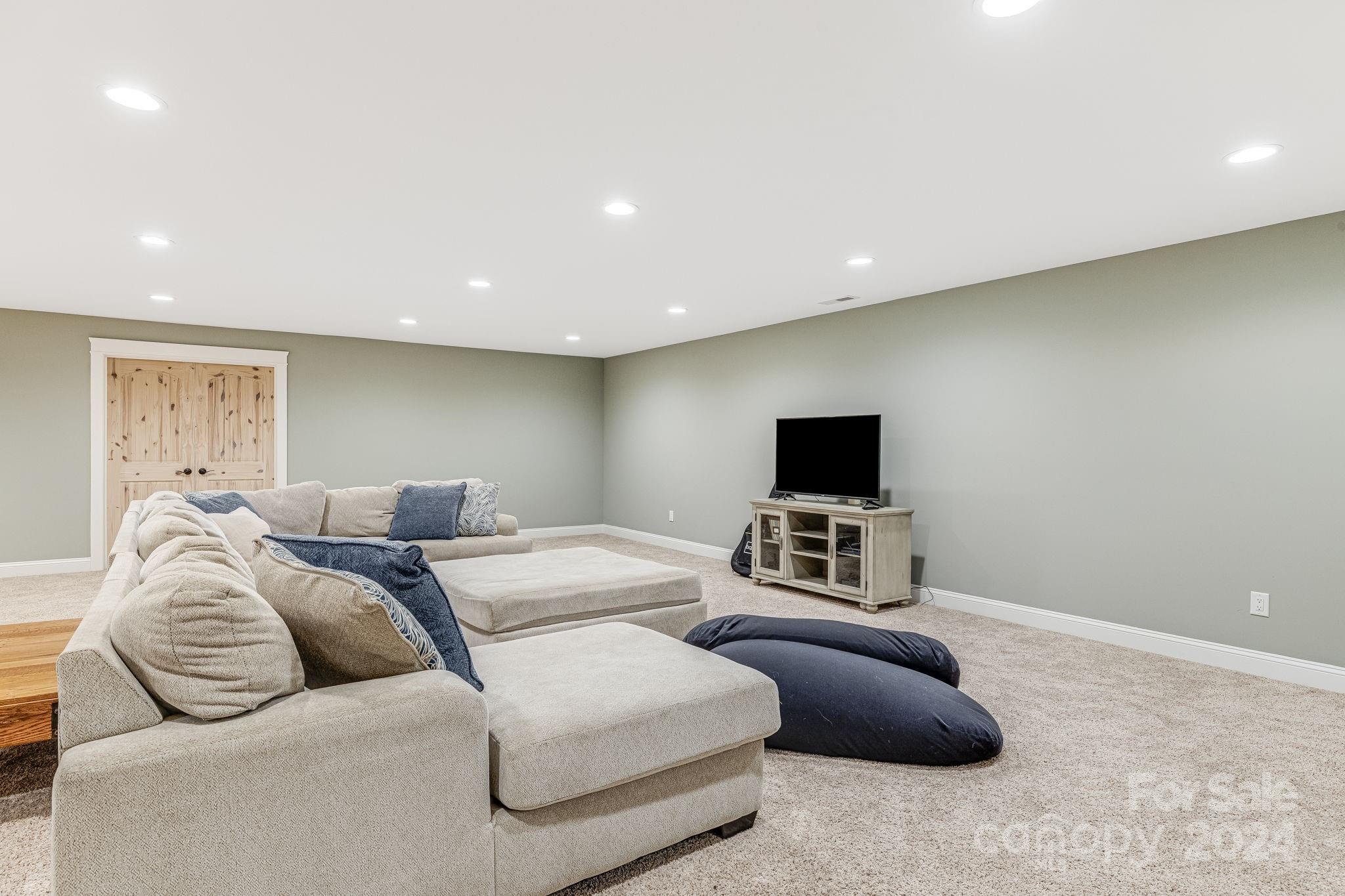 347 Ballenger Road Flat Rock, NC 28731 - Photo 38 of 48 Gallery Image 38