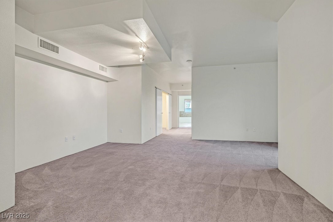 360 East Desert Inn Road, Unit 602 Las Vegas, NV 89109 - Photo 21 of 42