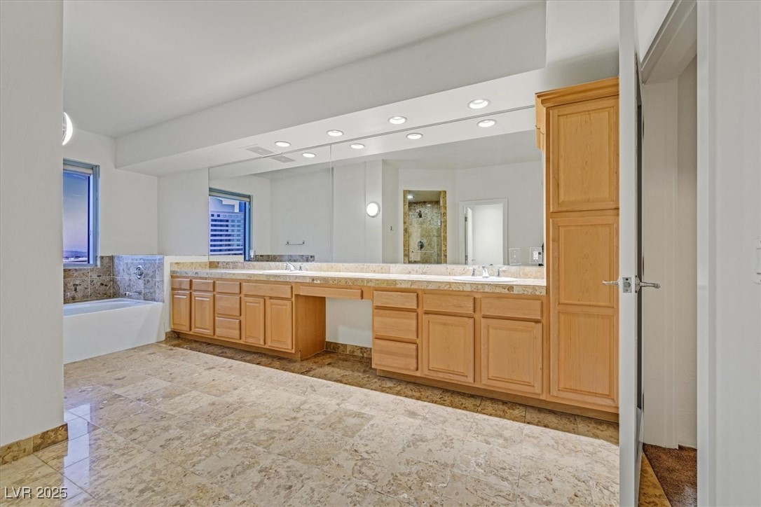 360 East Desert Inn Road, Unit 602 Las Vegas, NV 89109 - Photo 28 of 42