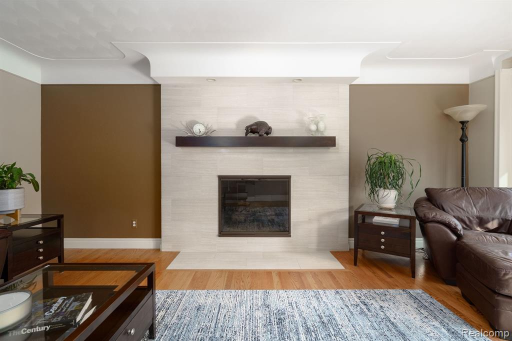 2063 Avoncrest Drive Rochester Hills, MI 48309 - Photo 5 of 40