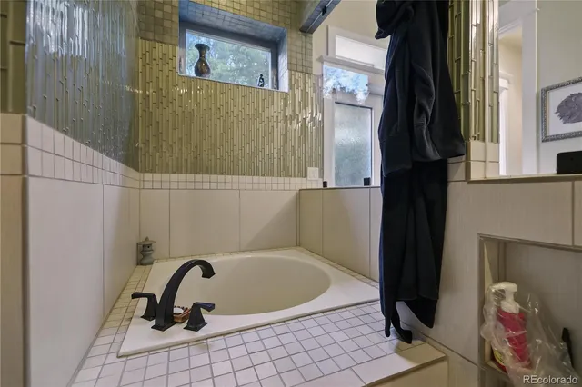 $3,500 | 514 East Bijou Street, Colorado Springs, CO 80903