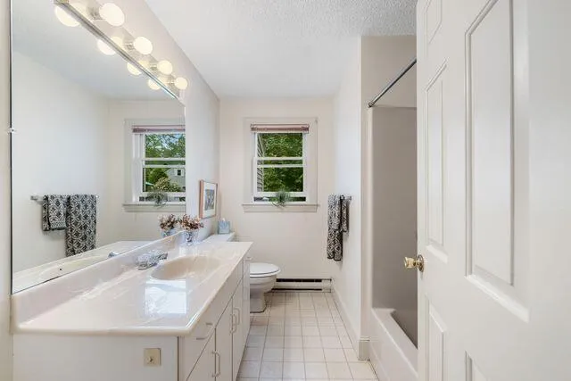 $499,000 | 16 Oakwood Lane, Unit 16, Kennebunk, ME 04043