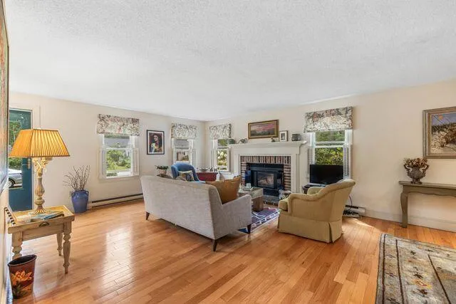 $499,000 | 16 Oakwood Lane, Unit 16, Kennebunk, ME 04043