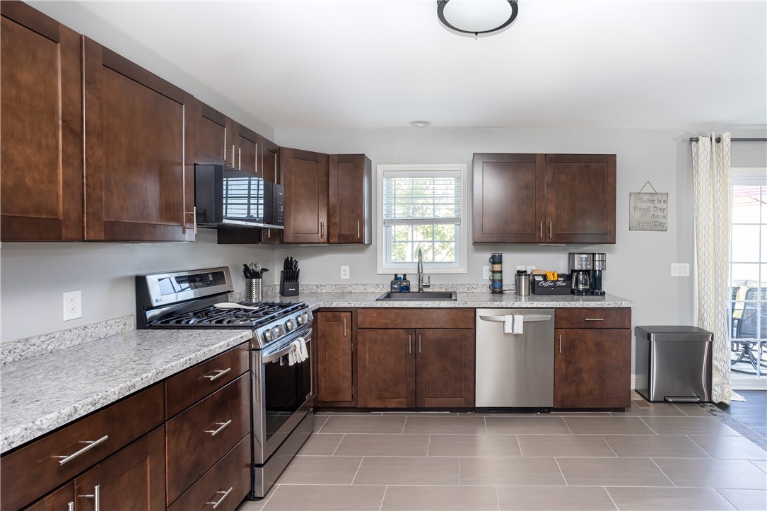 1 Bay Street Bristol, RI 02809 - Photo 10 of 47