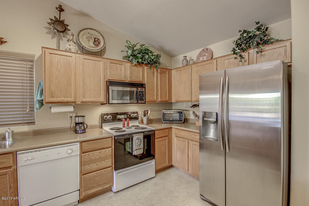 16649 North 19th Street Phoenix, AZ 85022 - Photo 3 of 27 19th-12