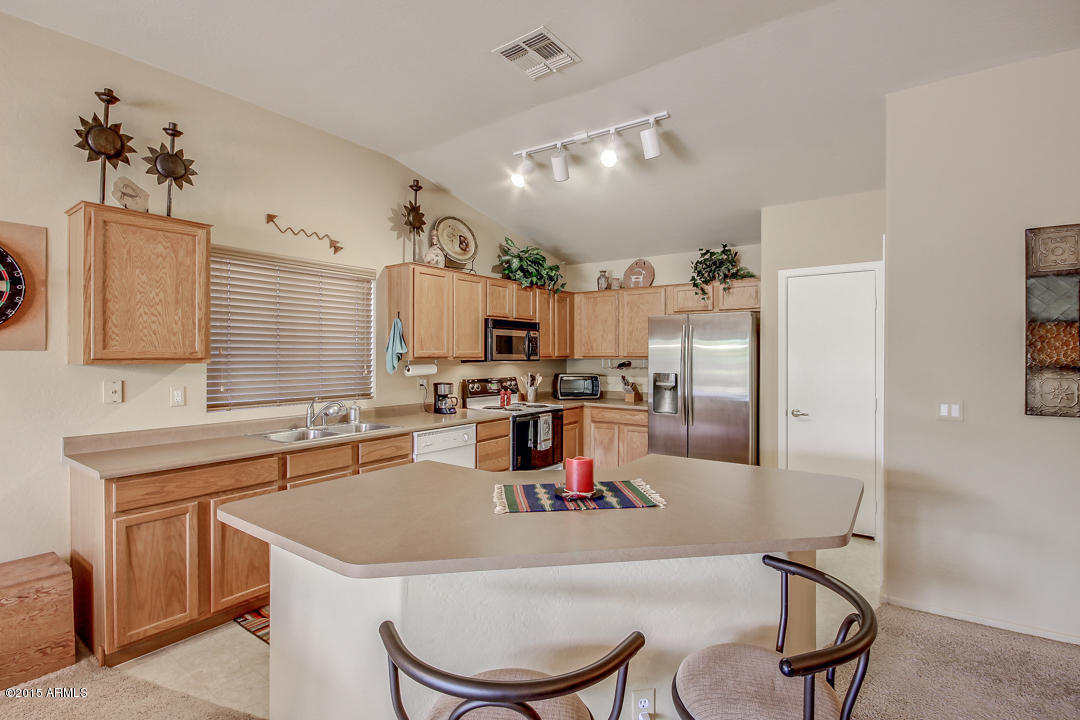 16649 North 19th Street Phoenix, AZ 85022 - Photo 6 of 27 19th-09