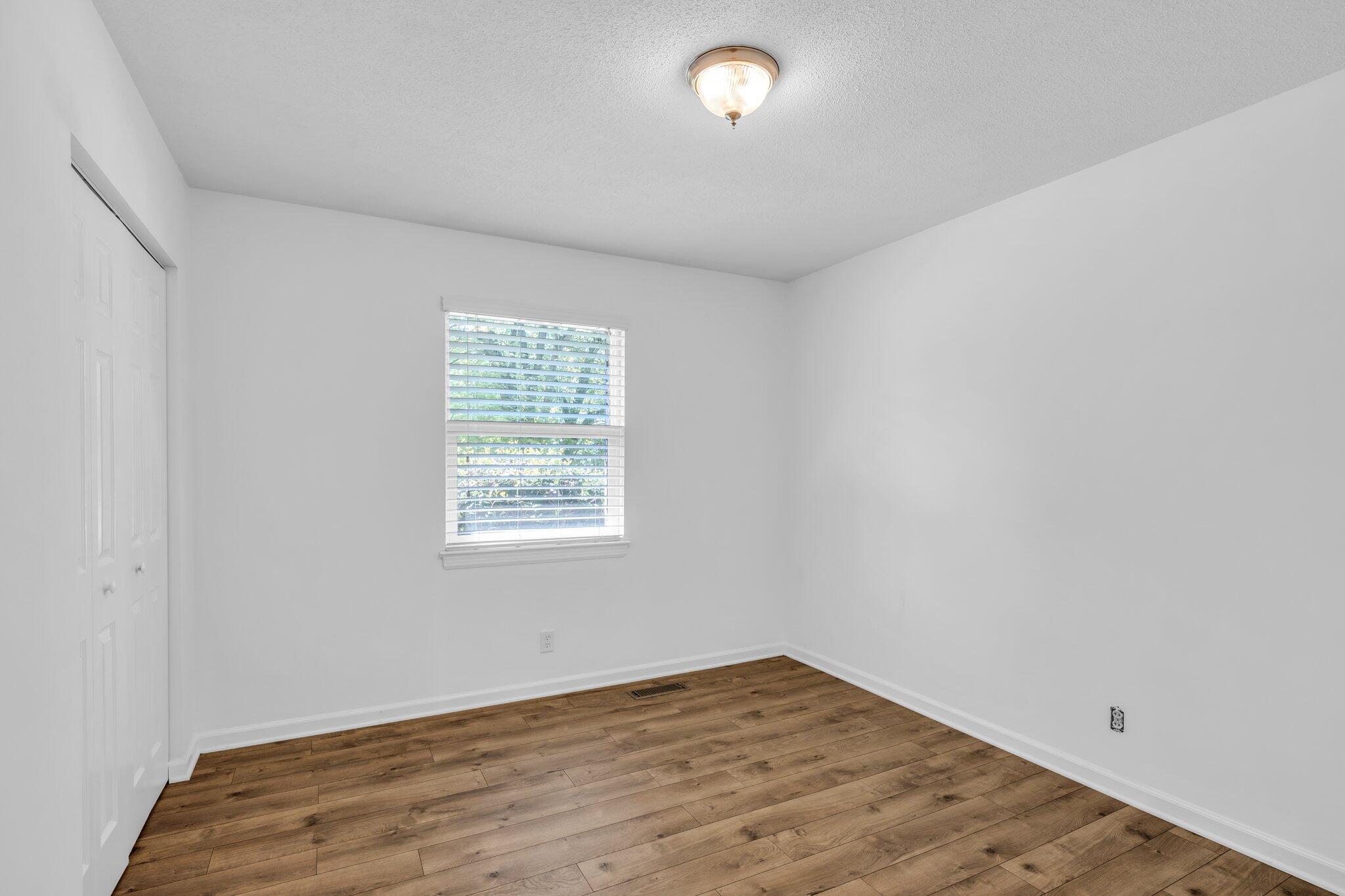 7809 Hale Road Hixson, TN 37343 - Photo 20 of 25 large-018f3b05-606a-7206-8534-0b5995fe34