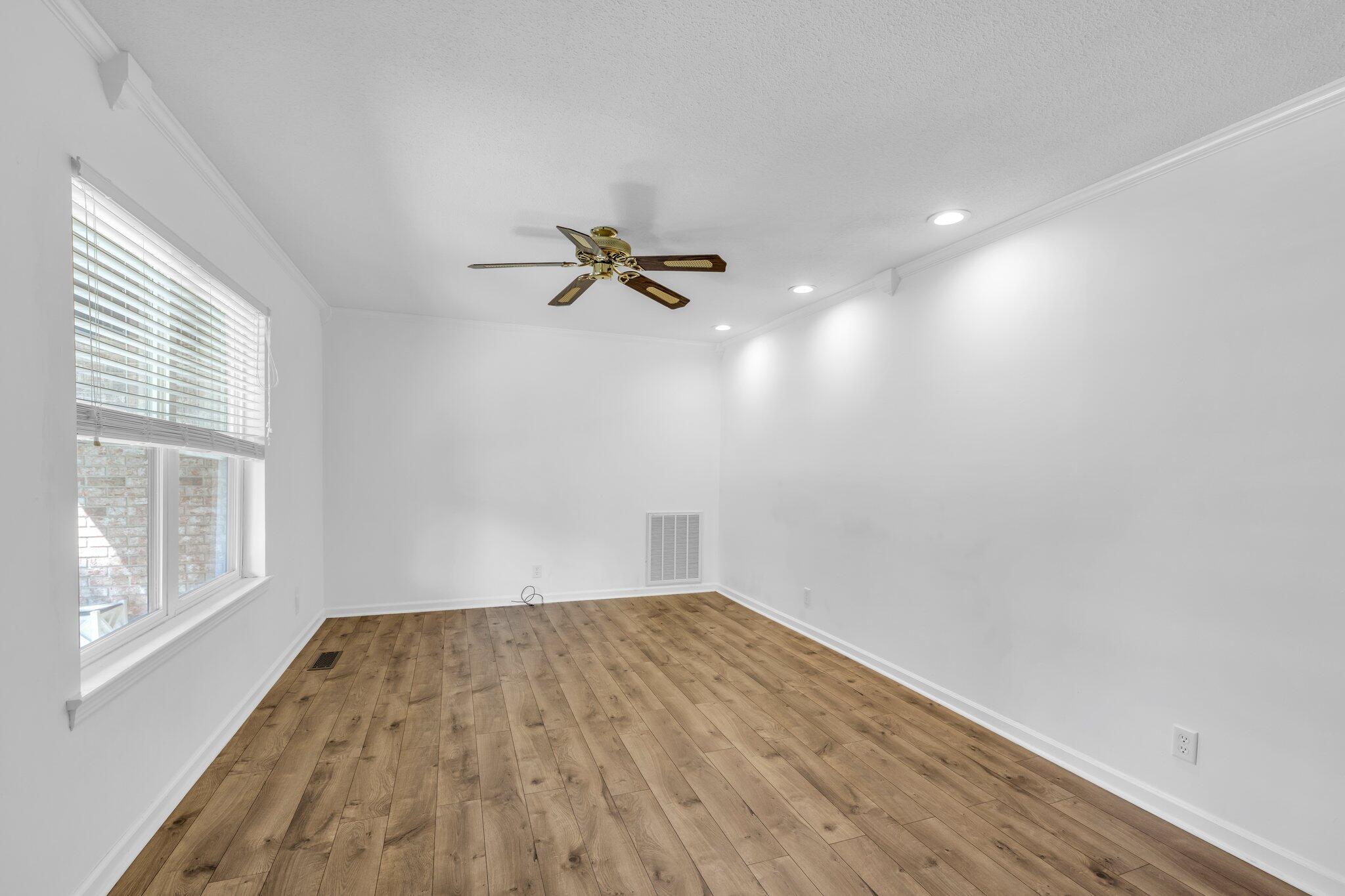 7809 Hale Road Hixson, TN 37343 - Photo 8 of 25 large-018f3b05-5fb6-71f2-8f27-d0f86b7763