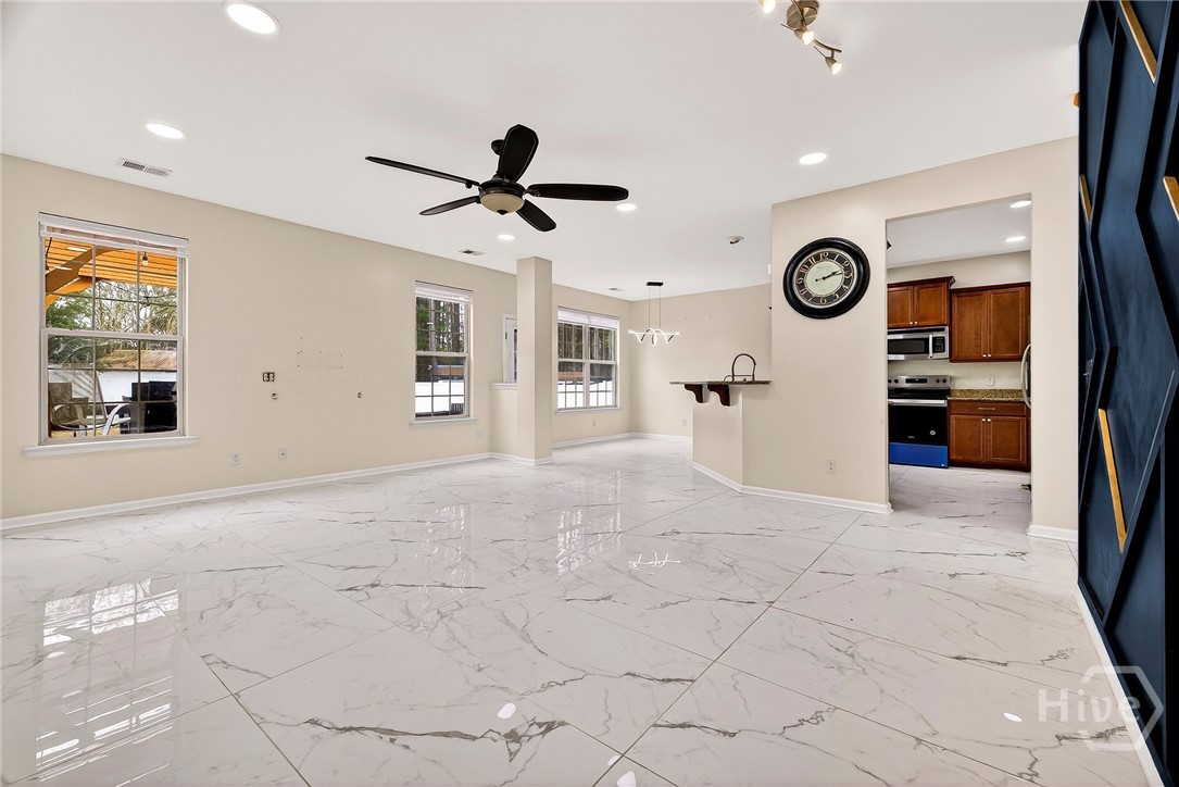 201 Cattle Run Way Pooler, GA 31322 - Photo 7 of 47