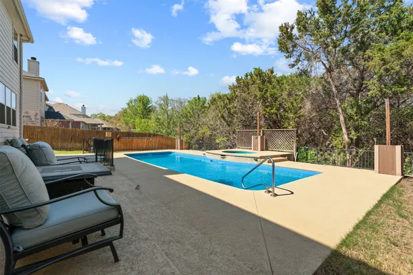 $425,000 | 228 Hoot Owl Lane North, Leander, TX 78641