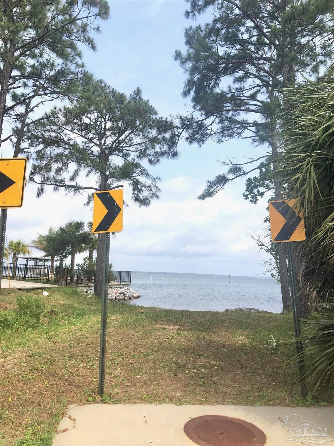 5500 Bob O Link Road Pensacola, FL 32507 - Photo 2 of 6 Perdido Bay