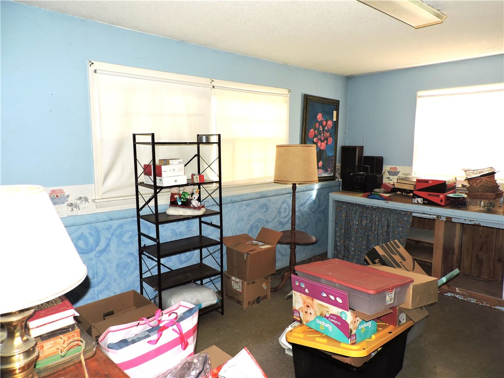 306 Poland Road Danville, IL 61834 - Photo 8 of 19