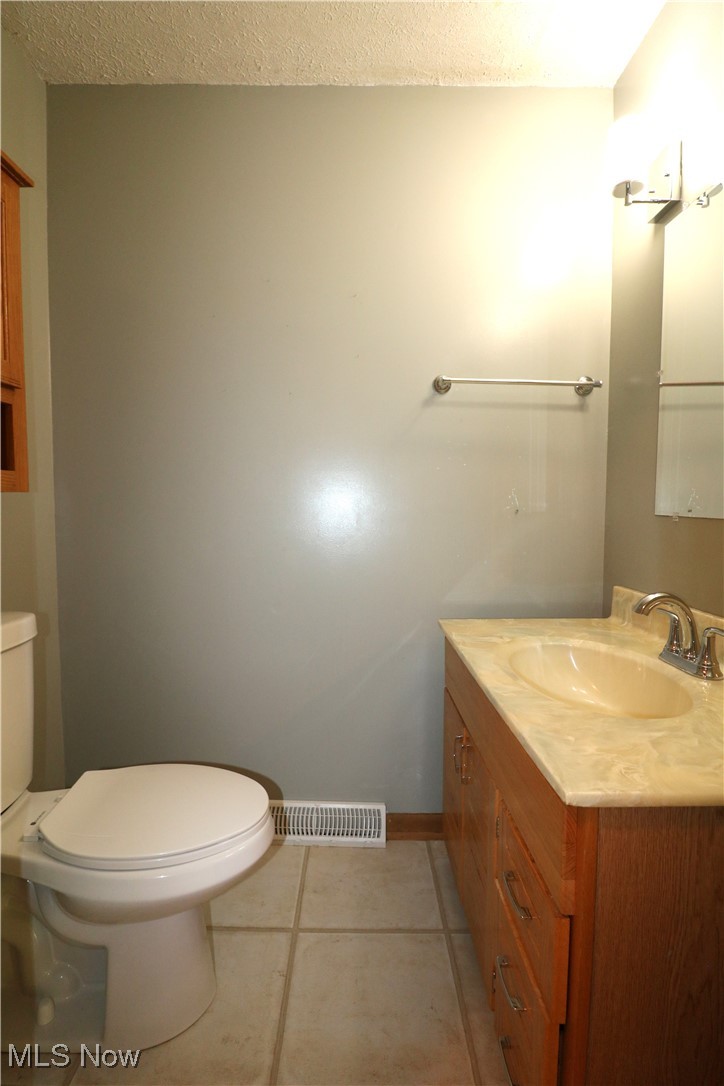 21783 Pitts Road Wellington, OH 44090 - Photo 8 of 43 Gallery Image 8