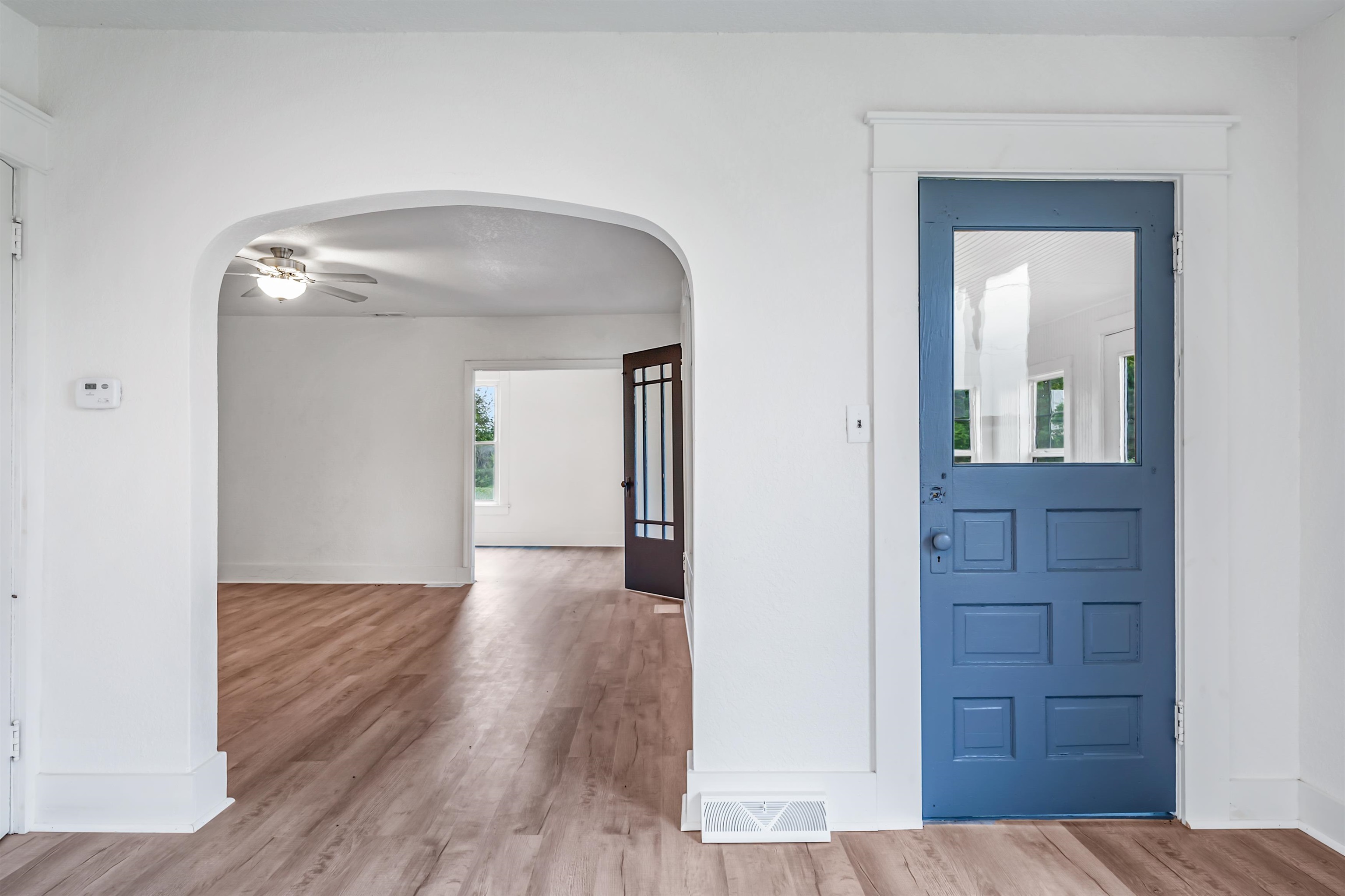 3553 South Country Club Road Warsaw, IN 46580 - Photo 5 of 35 Gallery Image 5